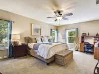 Lake Travis Waterfront Resort -  Dock, Pool, Hot Tub & Sunset Deck