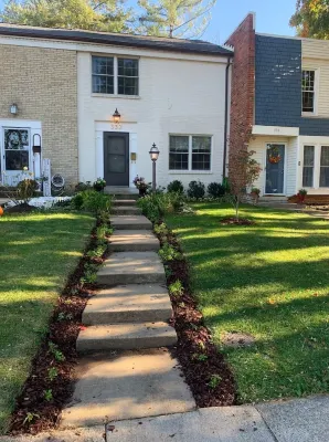 Historic Downtown Leesburg Townhome Hotels near The National Conference Center