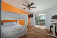 Mountain Family & Pet Home - Hot Tub - Hiking Trail - Valley Back Yard View Hotel a Calaveras County