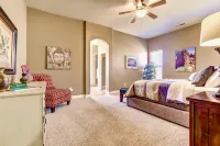 Upscale with Mtn Views, Hot Tub, 25 Mins to Zion NP
