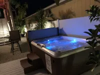Tiki Garden Getaway SPA and outdoor living. Close to beaches without the costs!!