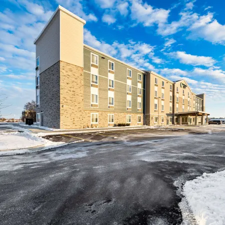 Woodspring Suites Loves Park Rockford