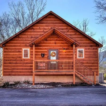 Family Cabin w/ Game Room In Heart Of Pigeon Forge