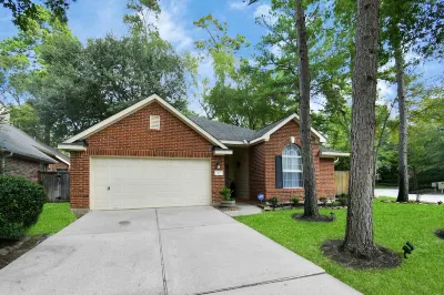 The Woodlands-King Casa Bosque Luxury Retreat