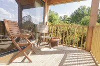 A luxurious unique and cosy off grid beach line  fully kitted cabin Hotels in Golspie