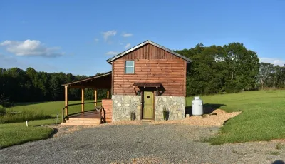 Rustic Tobacco Barn Cabin in the heart of Yadkin Valley Wine Country Hotels near Surry Community College