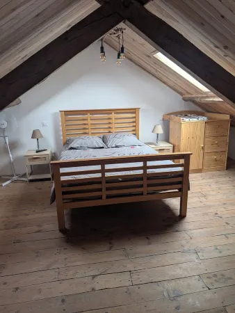 Maison Agréable 4 à 6 Pers Отели в г. Крёз