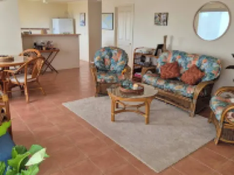The Flagstaff Clayton Bay - relaxing getaway with water views. Sleeps up to 7 Hotels in Goolwa