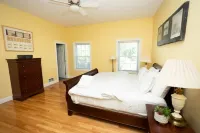 Magnificent Six Bedroom Ogunquit Estate - Pet Friendly!