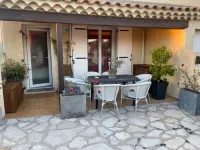 House 130 metres from the sea Hotels in Frontignan