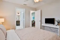 Paradise in Palm Harbor l Pool l Newly Renovated l Family Friendly