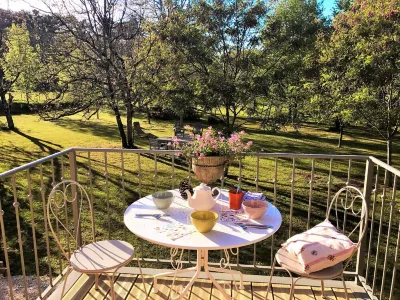 French Holiday rental in the Périgord. XVIII th Century stone farmhouse.