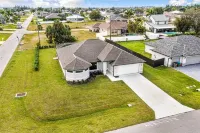 The Salty Cape -Newly Constructed Private Pool Home
