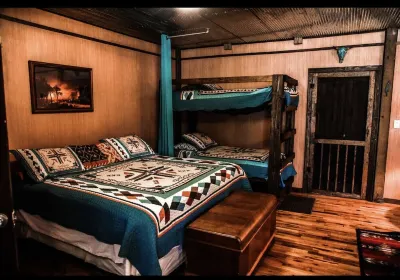 Cabin on Collier Creek