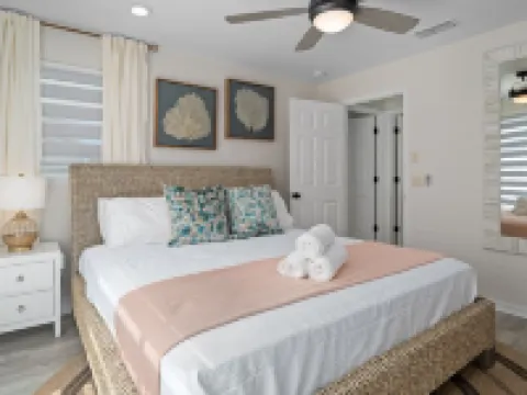 Water Front/ Free Heated Salt Water Pool/Game Room/Amenities Galore Hotels in Hernando Beach