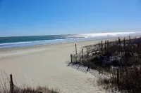 Oceanside Condo w/ Heated Indoor Pool, 2 Outdoor Pools, & Easy Beach Access! - Beach