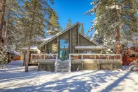 Luxury home on Donner golf course
