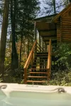 Modern romantic 2-bed log cabin in the forest