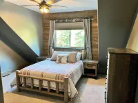 Riverfront Luxury Cabin With Pond And Hot Tub - 4つ星