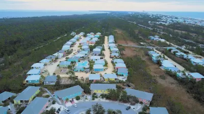 Charming Cottage at Peaceful Fort Morgan+Pool+Near the Beach+ Sleeps up to 10!