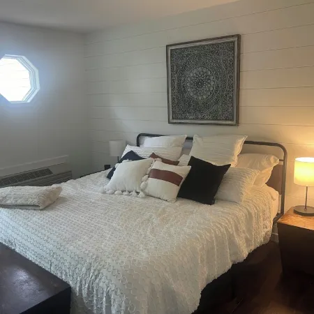 Mille Lacs Beach Villa - Lakefront 2Br Condo