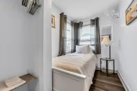 Cozy villa mini hotel style <br> Hoteles cerca de Detroit Station