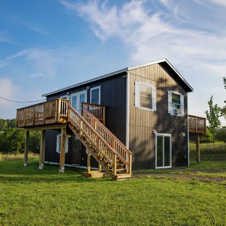 Amazing Views • 7 Acres • Creek • Hot Tub • 30 Min to All Star Village