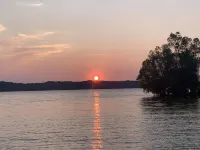 Lake Front Cottage with private sandy beach