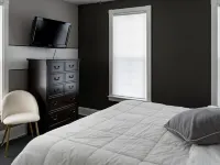 2nd floor loft near the lake! Hotels in Manitowoc