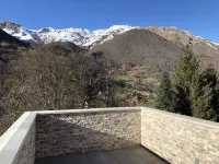 Contemporary mountain-style l'Isardère apartment