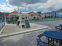 Escape to our charming 3B/2B condo near Disney! with backyard lake view