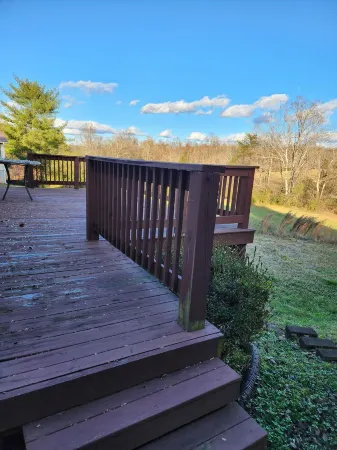 Private getaway...off the beaten path but accessible to main highway. Отели в г. Henry County