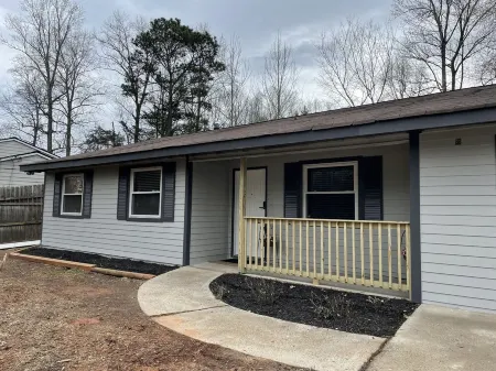 Amazing House 3 min to Lake Lanier Sleeps 6