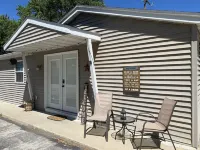 Beautiful Condo on the shore of Green Bay!  Short drive to Green Bay & Door Co. Hotel a 