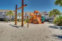 Comfy family friendly house, short stroll to the beach!