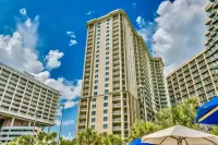 2Br Royale Palms- Pool Passes Included! Reduced Rates for Summer!