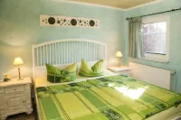 Aktivhof - Gartentraum- Close to the Beach and Dog-Friendly