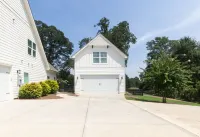 Quaint Carriage House - Minutes from Senoia and Trilith Studios. - Wifi
