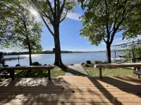 “Chasing Lakeside Sunsets” Lake Francis - fishing, kayaks,paddle boat,lilly pad