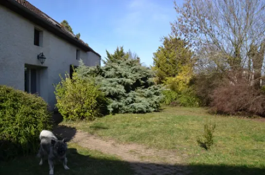 A nest in Epleumie St Apollinaire 21850 Hotels in Saint-Apollinaire