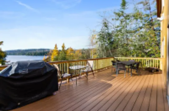 RANGLEY  LAKE WATERFRONT!!! Sleeps 11