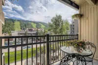 Gondola-side Apartment in Vail