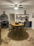 Cheerful Downtown 3 Bedroom home in the historic area of Columbus