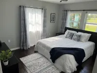 Beautifully renovated home on Bayou Blue! Hotels in Lafourche Parish