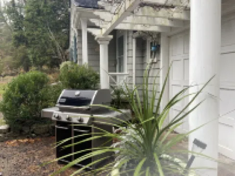 Guest Cottage on Country Estate