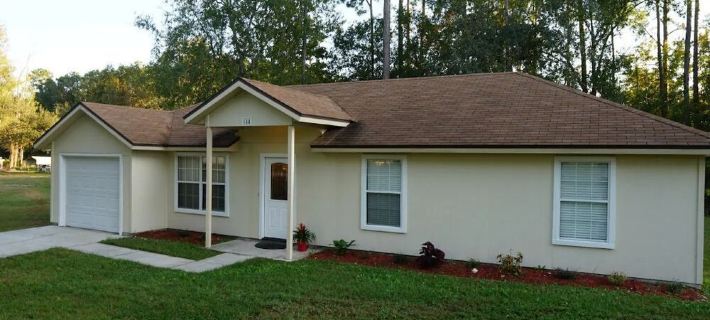 Cozy Charming Country  Farm Home Hotels in Clay County
