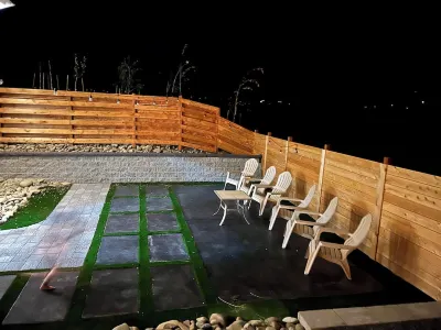 Rustic retreat for the whole family! HOT TUB, game room. SLEEPS 16+ Valley VIEWS Hotels near Bowers Field
