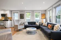 Luxury Chateau West End, Walkable, Kiehl's, Sonos, Private Outdoor Entertaining