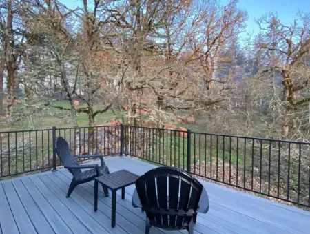 The Rock Tree House - A place to unwind and renew.