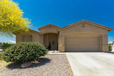 Beautiful Bungalow in Award Winning Resort Style Gated Sun Lakes community